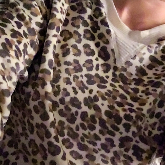 HONEYDEW Comfy Leopard Lounge Set - Picture 3 of 7